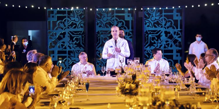 Presidente Luis Abinader inicia en Punta Cana la “Reunión de Turismo de las Américas”