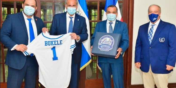 Licey invita al presidente Bukele a hacer lanzamiento de honor