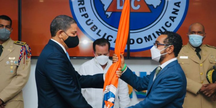 Juramentan nuevo director de la Defensa Civil en RD