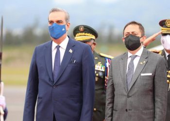 Abinader llega a Ecuador para toma de posesión del nuevo presidente de Ecuador