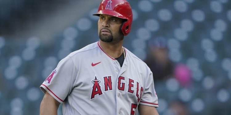 Albert Pujols dado de baja por Angelinos