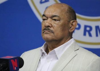 Ramón Alburquerque arremete contra gobierno por «apoyar a Barrick Gold» en construcción presa de Cola en Peralvillo