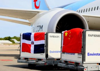 Gobierno recibe un millón de vacunas Sinovac para fortalecer el Plan Nacional de Vacunación