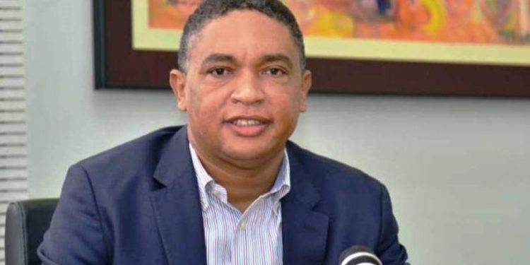 Bancada del PLD acogió a Pablo Ulloa para Defensor del Pueblo por su perfil ajustarse al mandato de la Ley