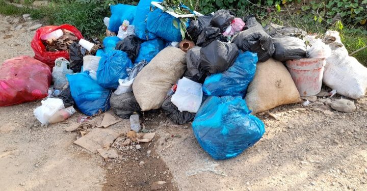 Vertederos improvisados la nueva cara de Peralvillo; aseguran alcalde está de vacaciones