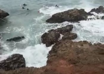 (VIDEO) Zozobra embarcación en costas de Samaná, iba con destino a Puerto Rico