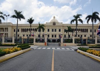 Poder Ejecutivo designa al sacerdote Jorge William Hernández Díaz como presidente del Consejo Directivo del CAID
