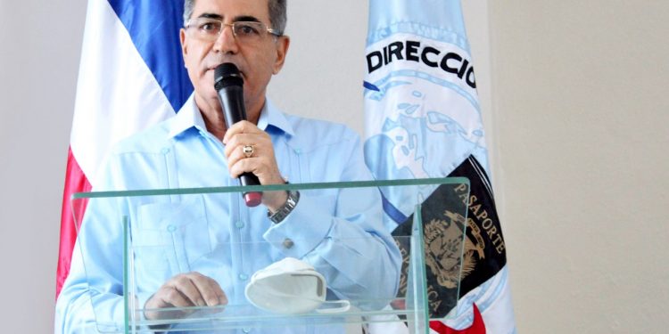 Pasaportes trabaja para emitir el documento de viaje en menos de 48 horas