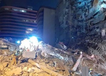 Se desploma parte de edificio al norte de Miami Beach, al menos un muerto confirmado