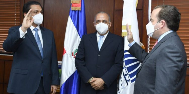 Nuevo ministro de Salud Pública concentrará esfuerzos en la vacunación de población