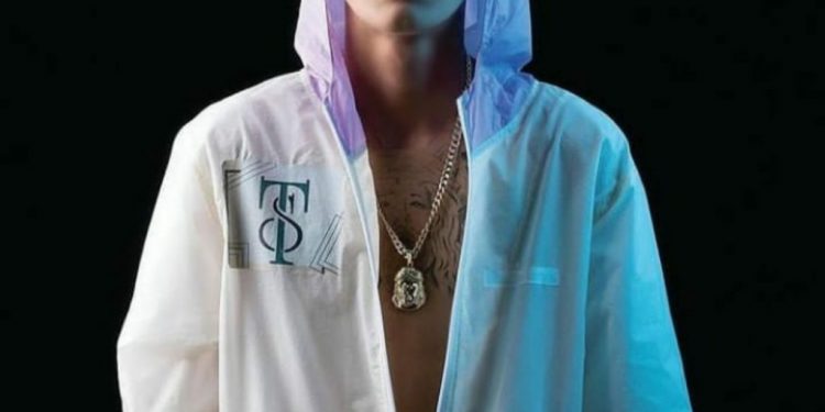 Urbano «Onguito Wa» sufre accidente de tránsito e impacta a dos personas