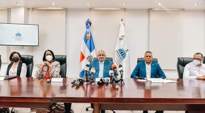 Minerd abre concurso para personal docente del sistema educativo preuniversitario