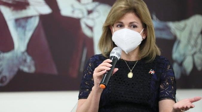 Raquel Peña: Nos vamos a reunir mañana para evaluar comportamiento de curva de contagio del virus