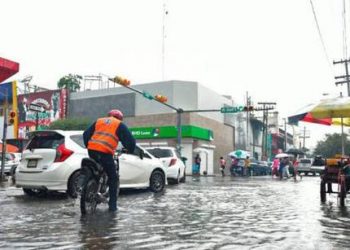 COE mantiene 13 provincias en alerta verde y amarilla