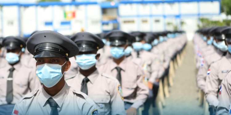 Policía Nacional gradúa y pone al servicio de la ciudadanía 927 nuevos agentes