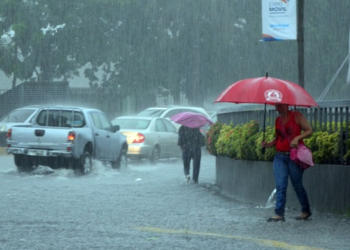 Meteorología informa que vaguada provocará aguaceros este miércoles
