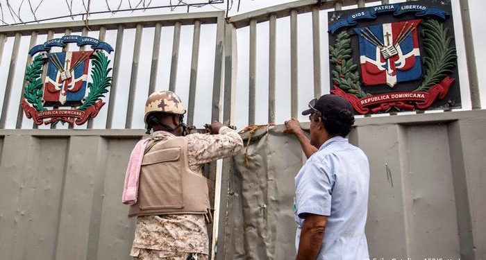 Abinader ordena cierre de la frontera y reúne de urgencia cúpula militar tras asesinato presidente de Haití