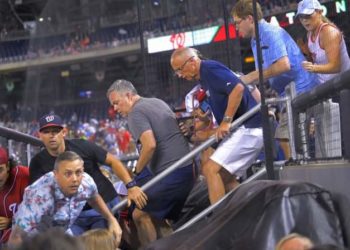 Al menos 4 heridos en estadio de béisbol de los Nacionales en Washington DC