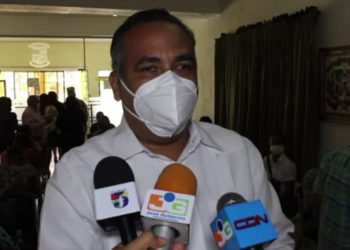 Gobernadora de Monte Plata excluye al municipio de Bayaguana de beneficios otorgados por el Gobierno