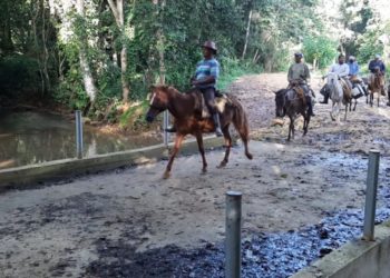 Aseguran puente construido por el alcalde Manuel Pantalio beneficia a cientos de productores agrícolas en Bayaguana