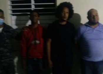 Varios detenidos por robo en supermercado de Bayaguana