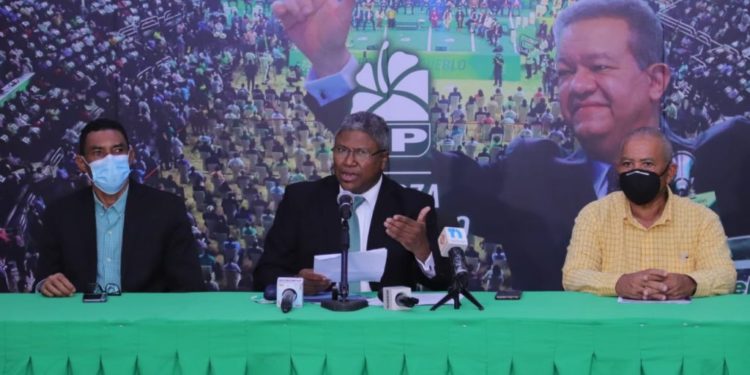 Fuerza del Pueblo pide aumento salarial para los trabajadores