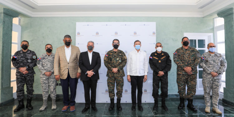 Consejo de Seguridad y Defensa Nacional analiza situación de la frontera y la apertura del comercio