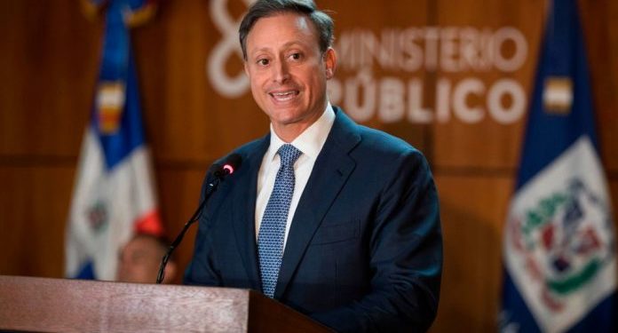 Jean Alain solicita mediante una carta transmisión en vivo de medida de corrección