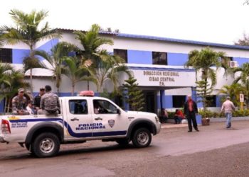 Se entrega menor acusada de matar a su pareja en Santiago