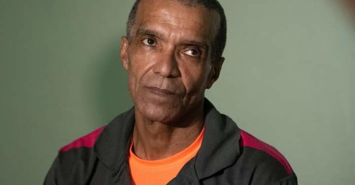 Estado debe pagar daños a hombre que estuvo preso por 12 años