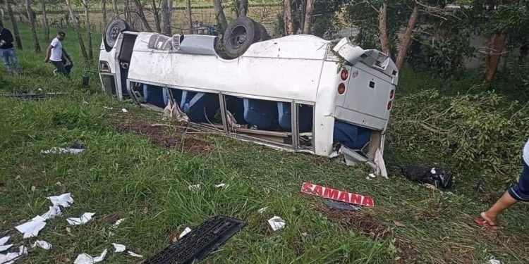 Muertos y heridos en accidente Santo Domingo-Samaná