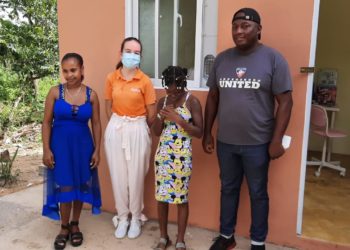 Jompéame entrega habitación amueblada a menor que padece Xeroderma Pigmentosa en Yamasá