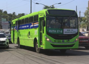 Propinan una puñalada a un chófer de OMSA en Santo Domingo Este