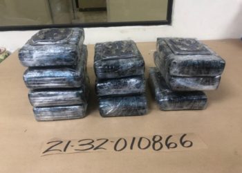 Incautan 10 paquetes de presunta cocaína en Puerto de Haina Oriental