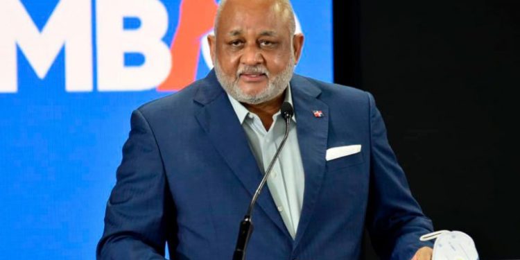 Ministro de Educación afirma encontró deuda de RD$17 mil millones y déficit de 19 mil maestros