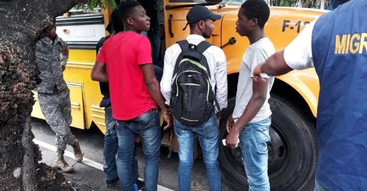 Migración detiene 661 haitianos durante operativo este fin de semana