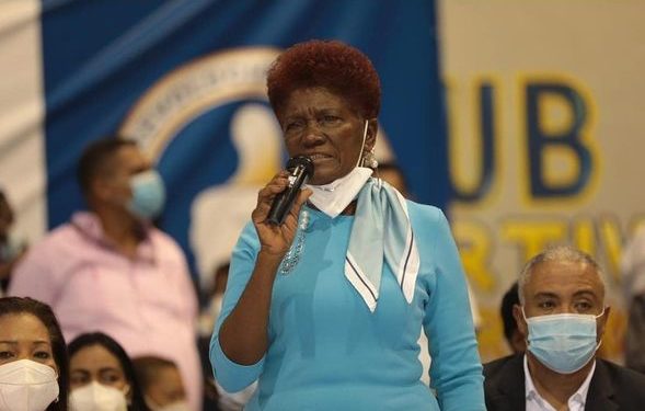 Alcaldía de Monte Plata celebra apertura mercado de Inespre