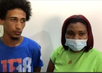 Mujer retira querella a joven que la atracó y le ofrece empleo