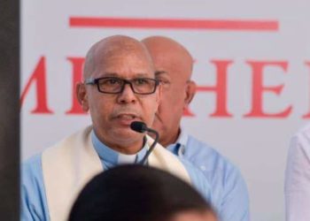 “Busque solución a ese maldito problema”: la exigencia de un párroco a Abinader sobre la delincuencia