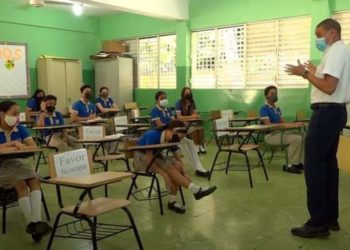 Minerd garantiza cupo escolar a todos los estudiantes