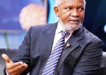 Melanio Paredes denuncia que no hay desayuno ni almuerzo escolar