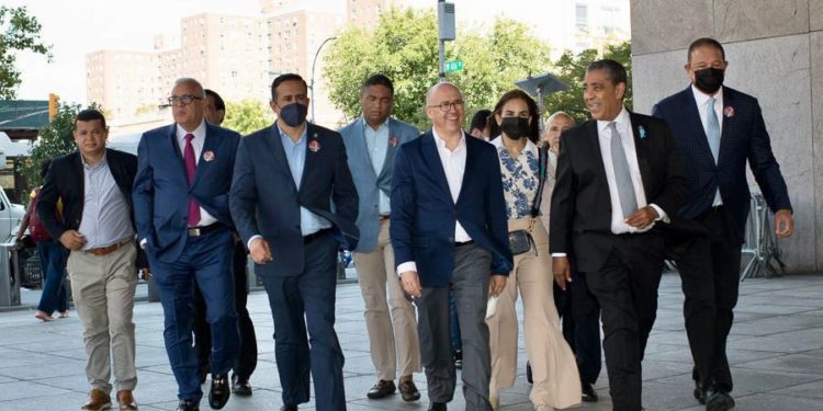 Francisco Domínguez Brito se reúne con el Senador de Nueva York, Adriano Espaillat