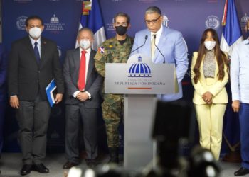 Gobierno anuncia acciones para hacer cumplir las normas migratorias a las empresas que contratan ciudadanos extranjeros ilegales