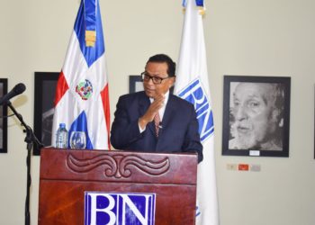 Peralta Romero aboga por la preservación íntegra de la lengua española y por el rechazo de extranjerismos