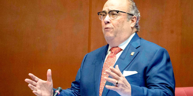 Charles Mariotti solicita al Gobierno pago a empleados públicos desvinculados