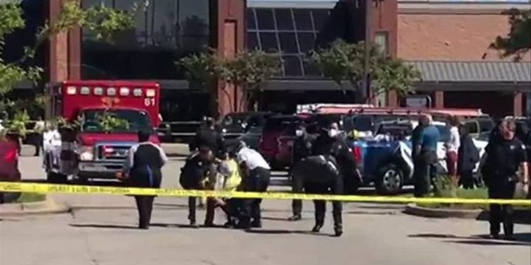 Tiroteo en supermercado de EEUU deja al menos un muerto y 12 heridos