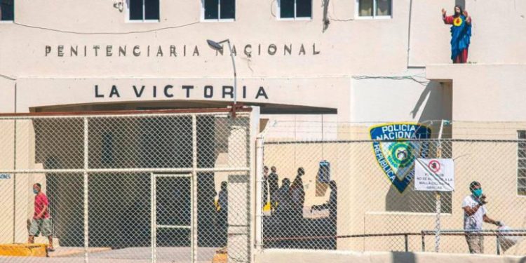 Autoridades reingresan a La Victoria a privado de libertad que escapó en enero de un hospital