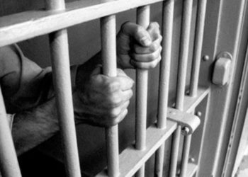 Prisión preventiva para hombre que mató a su abuela y a una adolescente en Cabrera