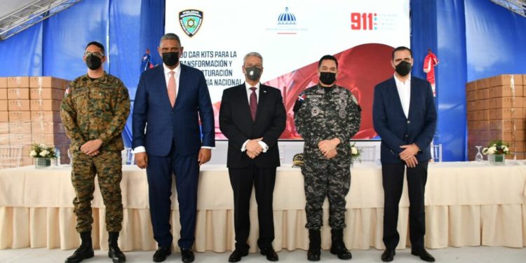 Policía recibe del sistema 9-1-1 unos 500 kits para resolver investigaciones y supervisar desempeño al trabajo policial