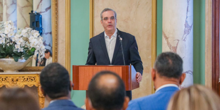 En segundo diálogo de alto nivel entre RD y EEUU discuten sobre reformas